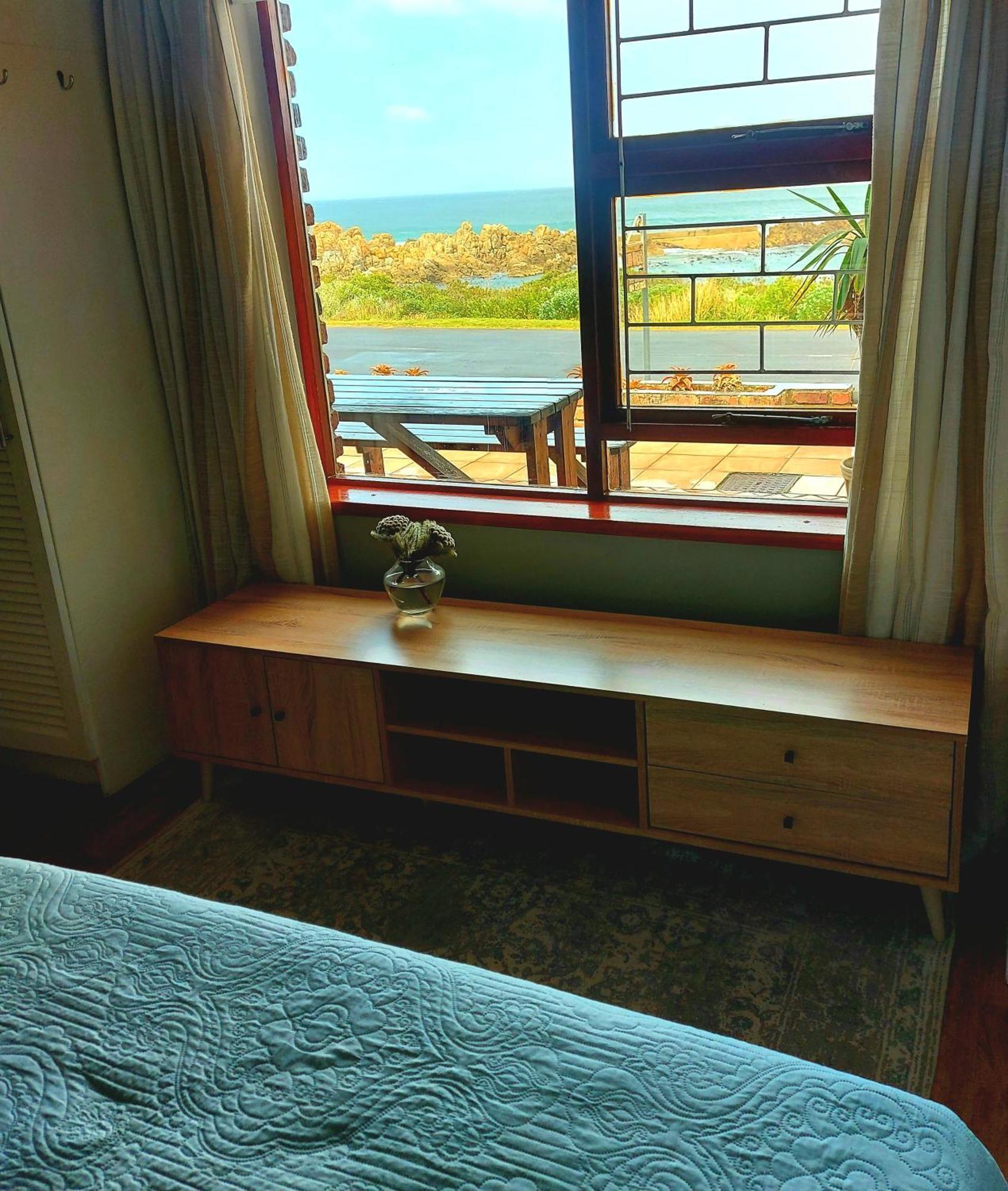 La Mer Seafront Selfcatering Accommodation Kleinmond Bilik gambar